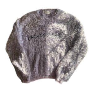 Ivy Rose Women's Fuzzy Fur Oversized Lavender Sweater (M)
